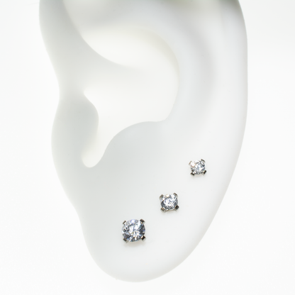 Invictus Threadless Prong CZ